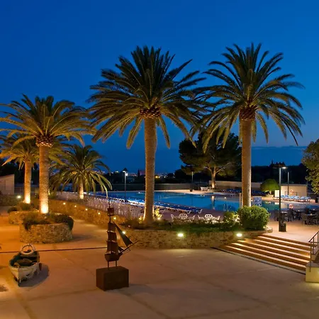 Ξενοδοχείο San Carlos 4*
